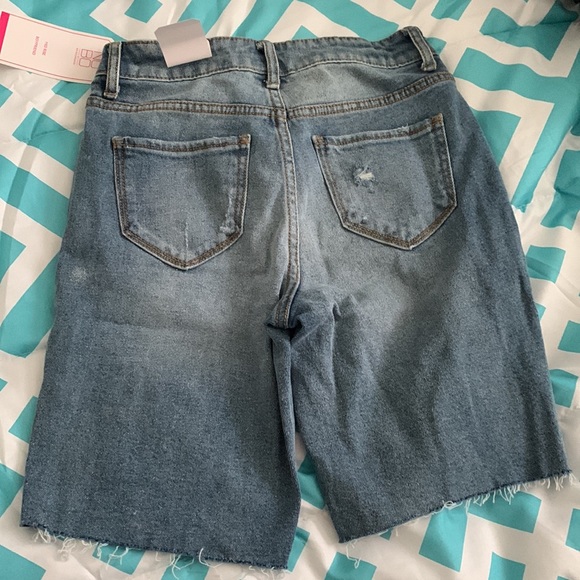 Capris - Picture 2 of 2